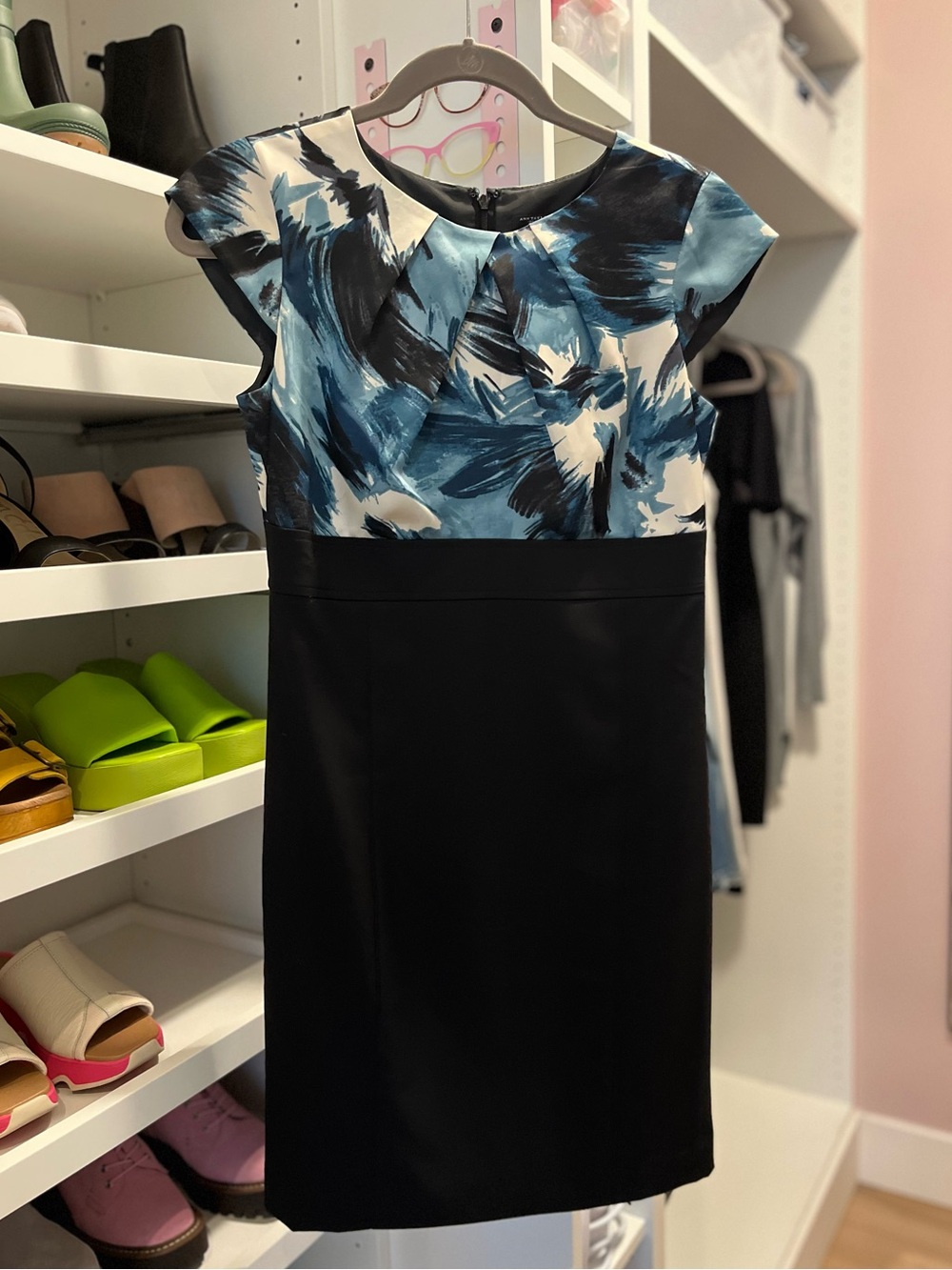 Ann Taylor Blue & Black Brushstroke Cap-Sleeve Sheath Dress